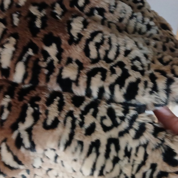 Pleasant Pheasant  faux fur jacket Animal Print GUC, Luxury,Mob Wife, Old Money - Picture 9 of 12